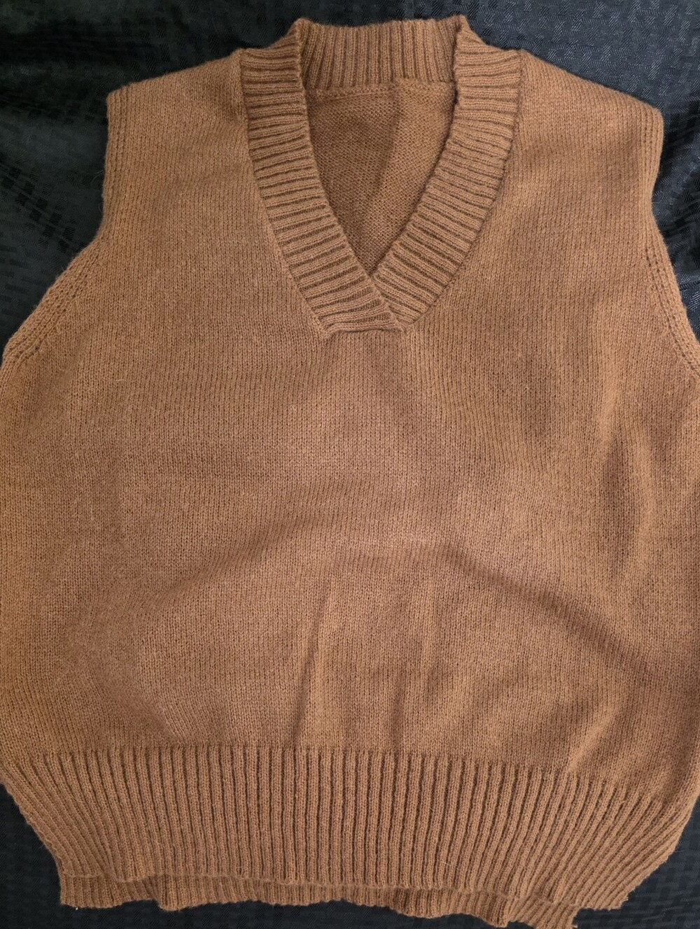 NWOT Unisex Brown V-Neck Sweater Vest Size Small - Picture 1 of 5